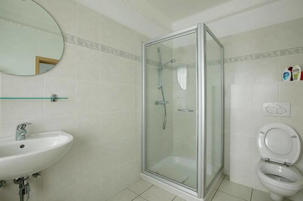קורטרייק Hotel - B&B Elementum מראה חיצוני תמונה